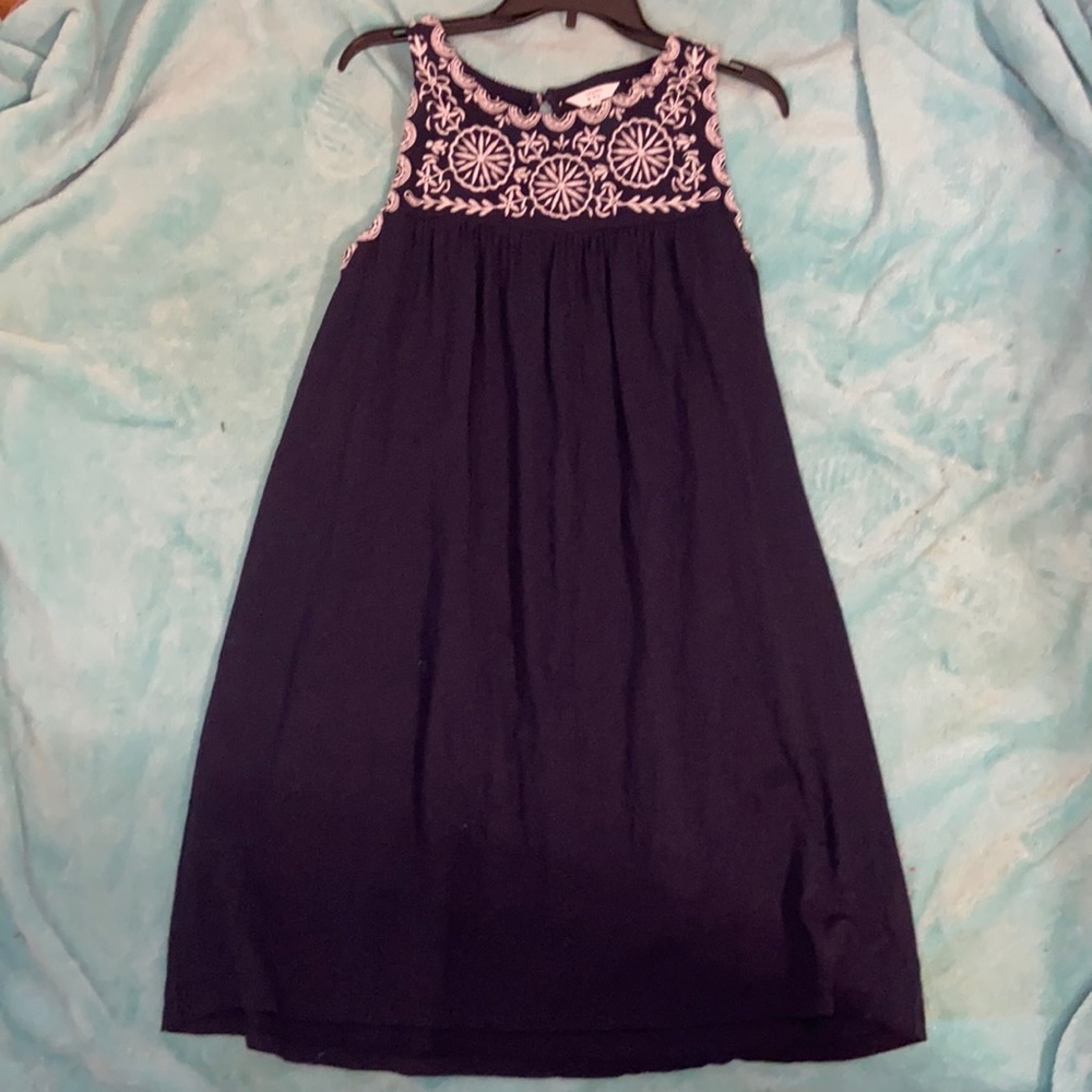 Ladies crown and ivy dress